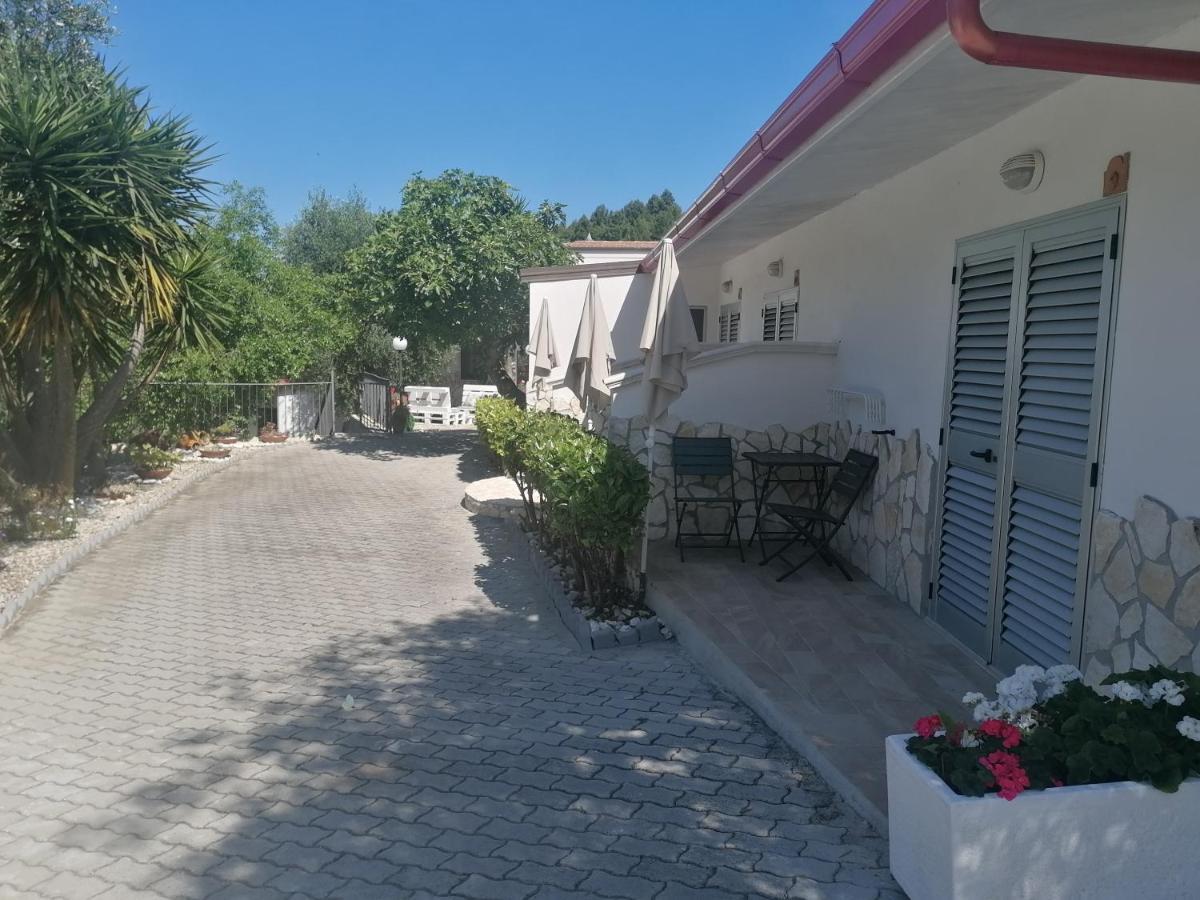 Agriturismo Valle Dei Gelsi Peschici Habitación foto